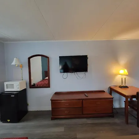 Sherwood Motel-2